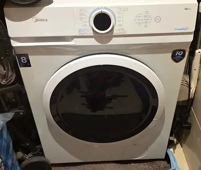 Midea Front Load Washing Machine - 8kg, Good Condition