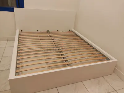 IKEA malam king‑size bed (180 × 200 cm) with 2 storage drawers and an IKEA mattress ✨