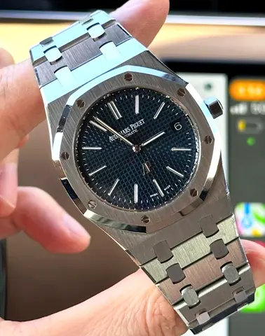 Ap support high clone Swiss movement