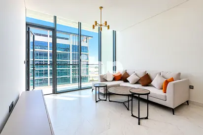 Contemporary Furnished | One Phase III | Vacant