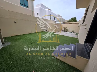 فيلا واسعة للإيجار في الفلج 4 غرف نوم ومجلس وصالون طابقين حوش واسع وموقف 3 سيارات صيانة على المالك وقريبة من دبي وعجمان