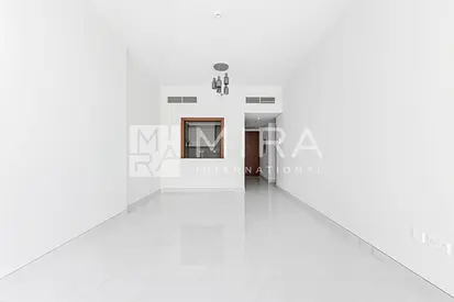 Brand New | Storage | Semi-open Kitchen