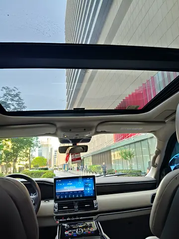 صورة مصغرة 13 لـ 2023 Lincoln NAVIGATOR