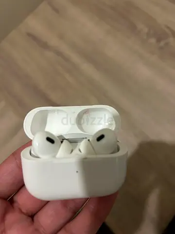 Airpods Pro 3 2025 Slighly Used Urgent Sale