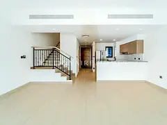 Single row | corner unit | Near to Lagoon