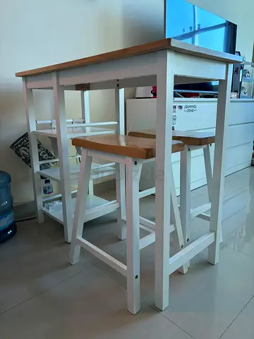 Dining Table for sale
