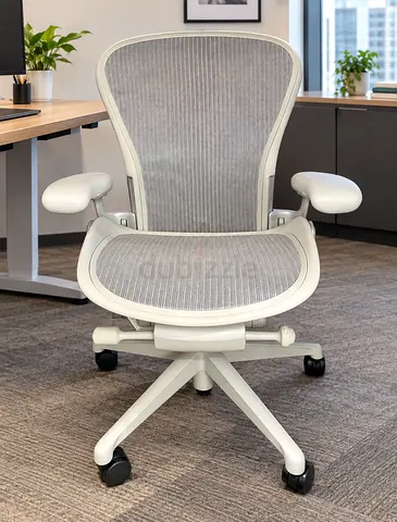 Herman miller remastered Ergonomic Mesh Office Chair in Light Grey (Adjustable, Good Condition)