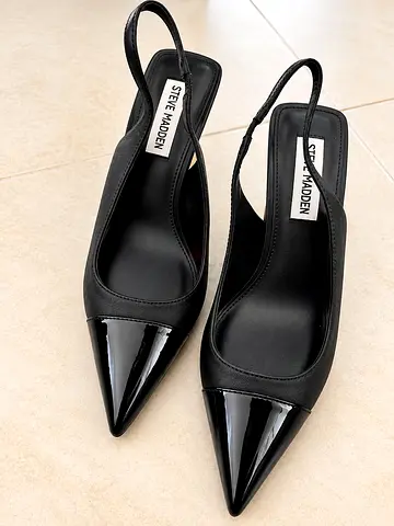 Black pointed slingback heels by Steve Madden - size available on request