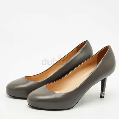 Original Chanel high heel pumps, lightly used 37/5