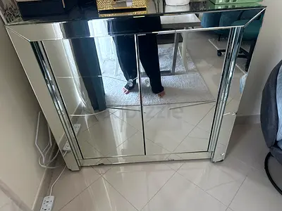 Mirrored Storage Cabinet / Console - 2 Door, Modern Finish
