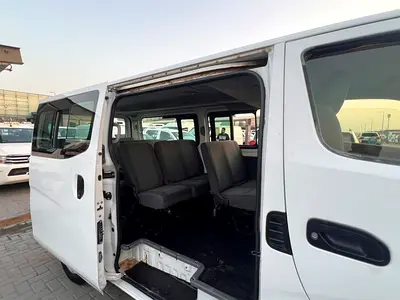 2015 Nissan URVAN 照片 10