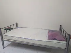 Executive bed space for gents