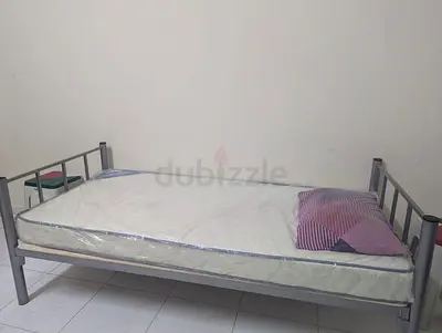 Executive bed space for gents
