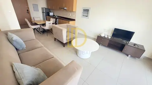 Prime Location | 2 Full Bathroom | Vacant