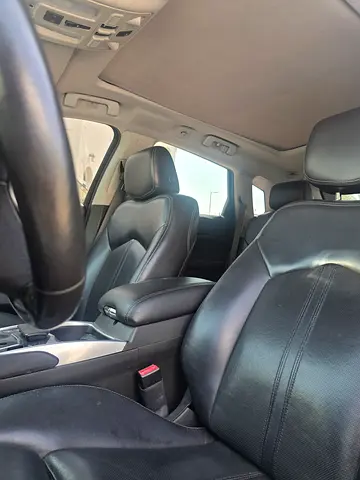 2015 Cadillac SRX photo 7