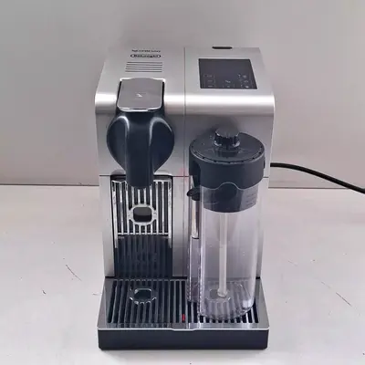 Nespresso Lattissima Pro Espresso Machine by De'Longhi with Milk Frother, Silver
