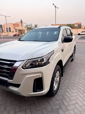 2021 Nissan Xterra SE GCC Specs