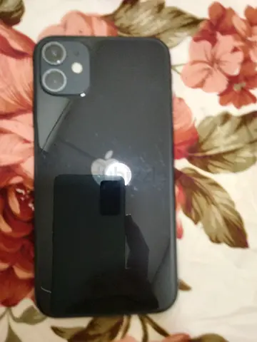 Used iPhone 11 - 64gb Black, good working condition