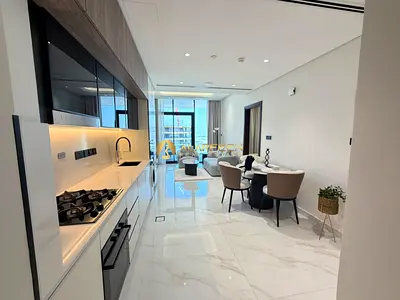 شقة مفروشة بغرفة نوم واحدة | برج سكاي هيلز ريزيدنس 1 | الوصول إلى الشرفة والمسبح