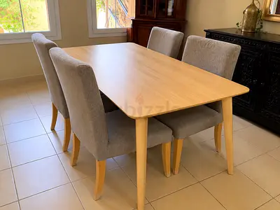 Light wood dining table WITHOUT chairs - good condition