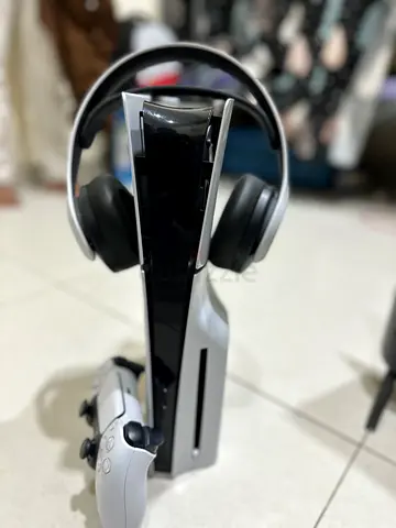 PlayStation 5 Console with DualSense Controller and Headset - with 32 inch led tv - Good Condition.