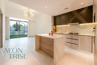 1 Bed Terrace Apartment with Pool Access