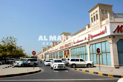 SPACIOUS SHOWROOM-PRIME LOCATION-0% COMMISSION