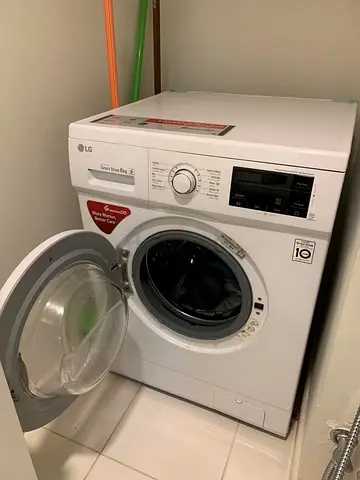 LG Front Load Washing Machine 7kg - Good Working Condition