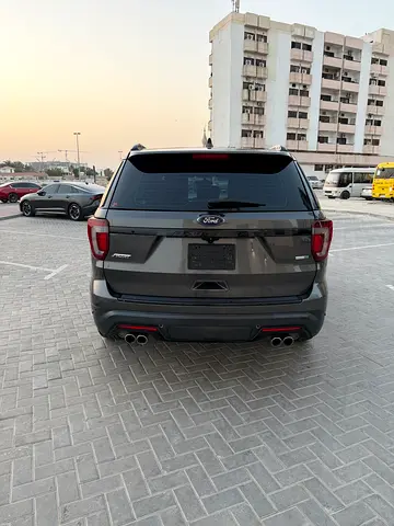 2018 FORD EXPLORER 照片 8