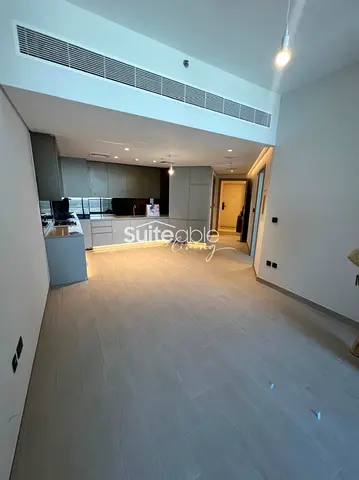 Bright &amp; Spacious | Ready to Move In | Premium Residence