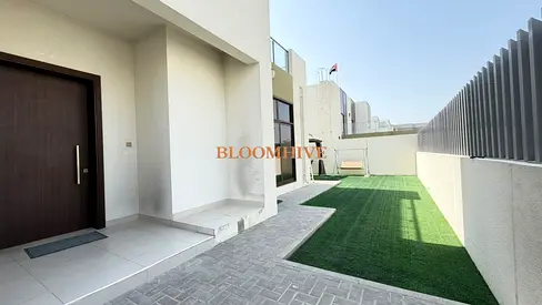 G+1 CORNER UNIT 4BR+MAIDROOM ON HEIGHT 1BR ON GROUND LEVEL