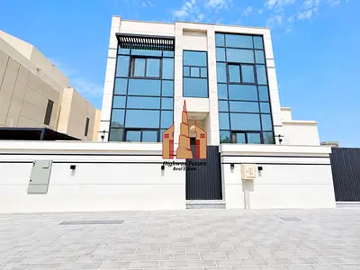 Brand New Spacious Vacant unit 4 Bhk With 6 Baths Maids room 2.8Million