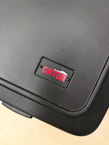 Gator bass Hard case