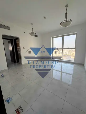 Luxury apartment 1bhk attached bathroom 35K include parking(BRAND NEW BUILDING)