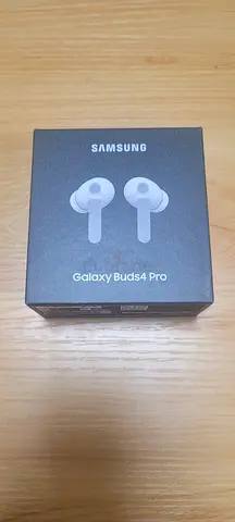 Samsung Galaxy Buds4 Pro – Brand New / Sealed (TDRA Approved)
