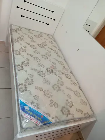 I am selling single bed brand new