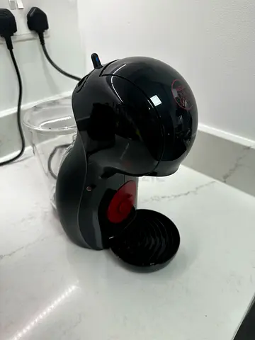 NESCAFÉ Dolce Gusto De’Longhi Coffee Machine – Black – Excellent Condition