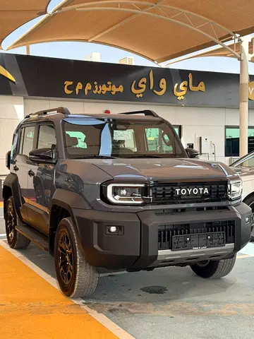 Toyota FJ Cruiser GXR 2027 GCC Specs