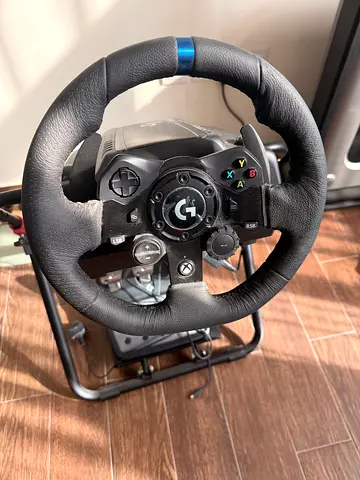 Logitech G923 Driving Force Racing Wheel with Pedals and Stand