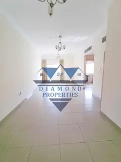VERY SPACIOUS 1BHK WITH 2 BATHROOMS NEAR TO PARK AND KING FAISAL ROAD