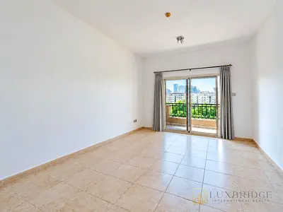 Upgraded | Unfurnished | Community View