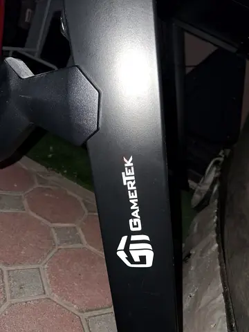 GamerTek Gaming Monitor Stand with Adjustable Arm - Good Condition