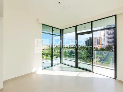 Corner Unit | Ready To Move In | Park View