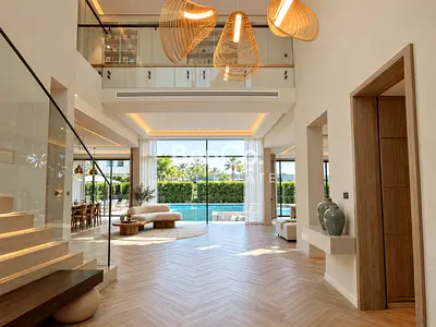 Furnished w Pool | Fully Upgraded | Best Location