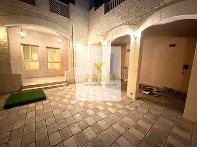 Wonderful 5Bhk+Maid Room . Driver Room Villa 180k At Mushrif Area
