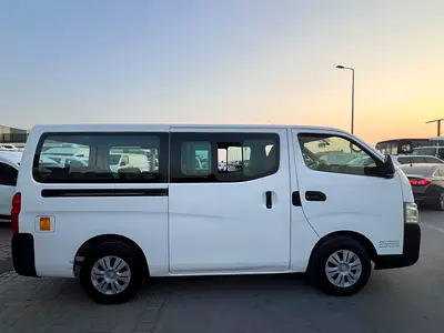 2015 Nissan URVAN 照片 6