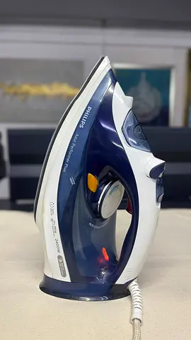 Philips Azur Performer Plus 2400W Steam Iron (SteamGlide Plus Soleplate)