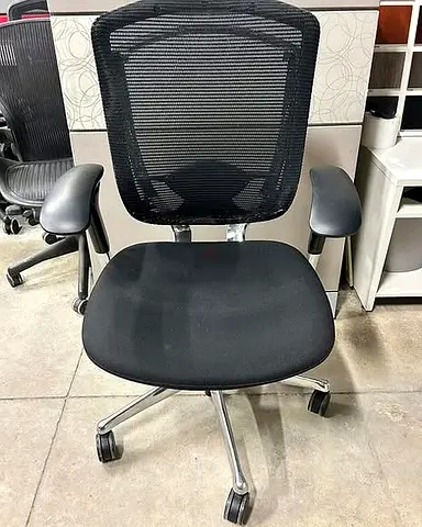 Contessa Okamura office chair