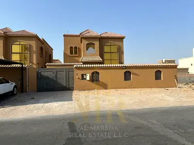للإيجار فيلا في الروضة 2 – بعجمان،  قريب  من شارع شيخ عمار  جنب شروق مول 5 غرف ماستر + مجلس + صالة + غرفة خادمة