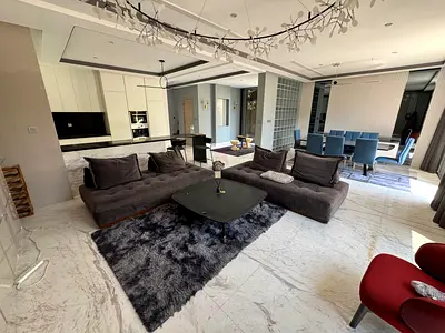 Premium Quality Marina Home Dywan L Shape Sofa Perfect Condition